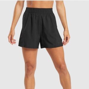 Gymshark Women’s Woven Pocket Shorts Black Medium